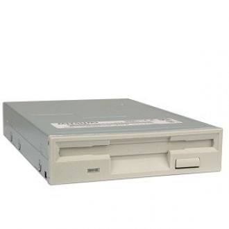 Mitsumi 1.44MB 3.5-inch Floppy Disk Drive (Beige)
